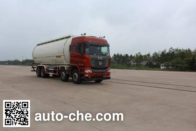 Автоцистерна для порошковых грузов низкой плотности C&C Trucks SQR5312GFLN6T6